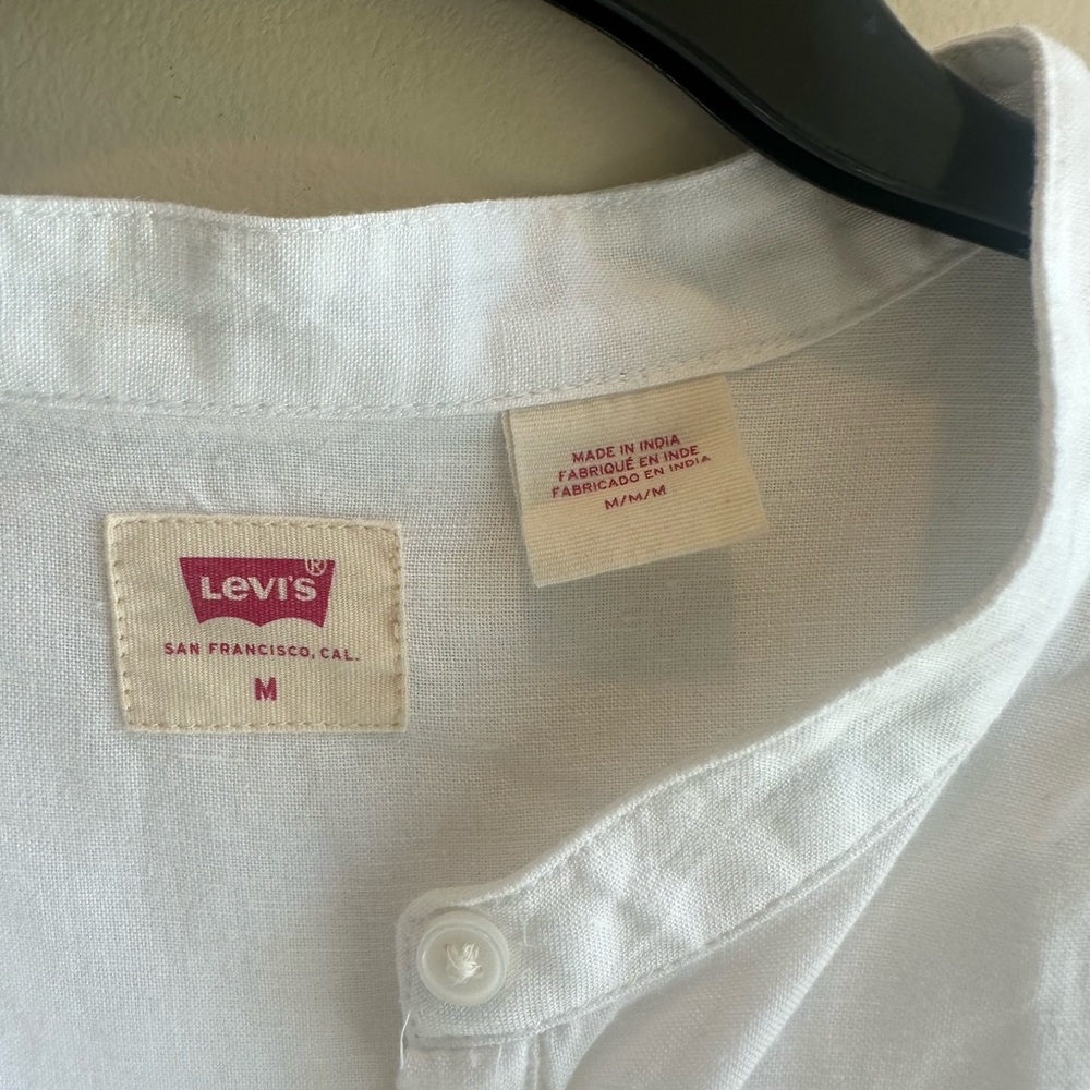 Levi’s Blouse - Picture 5 of 8